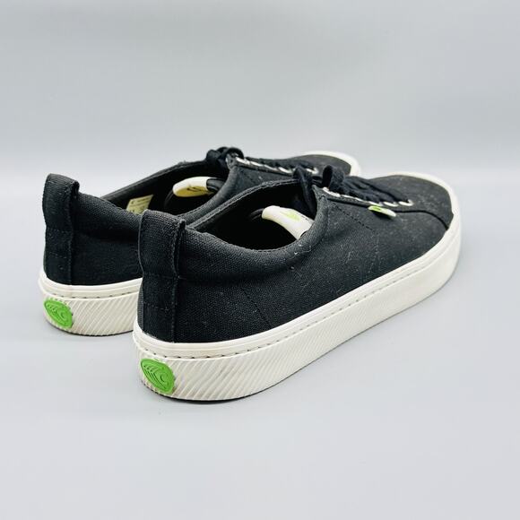 Cariuma Shoes Mens 10.5 Black Canvas Low Top Lace Up Eco Sneakers Trainers